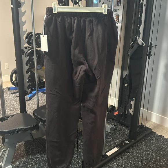 NWT good American chocolate sweats size 2. Comparable to a small-medium - Picture 2 of 6